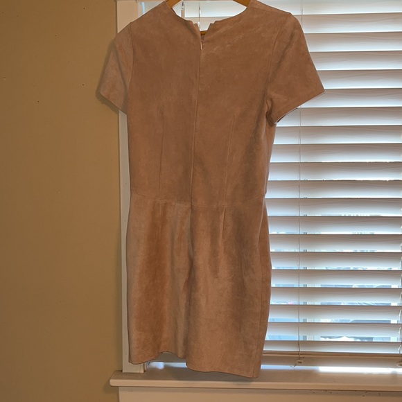 New Friends Colony Dress - Picture 2 of 5